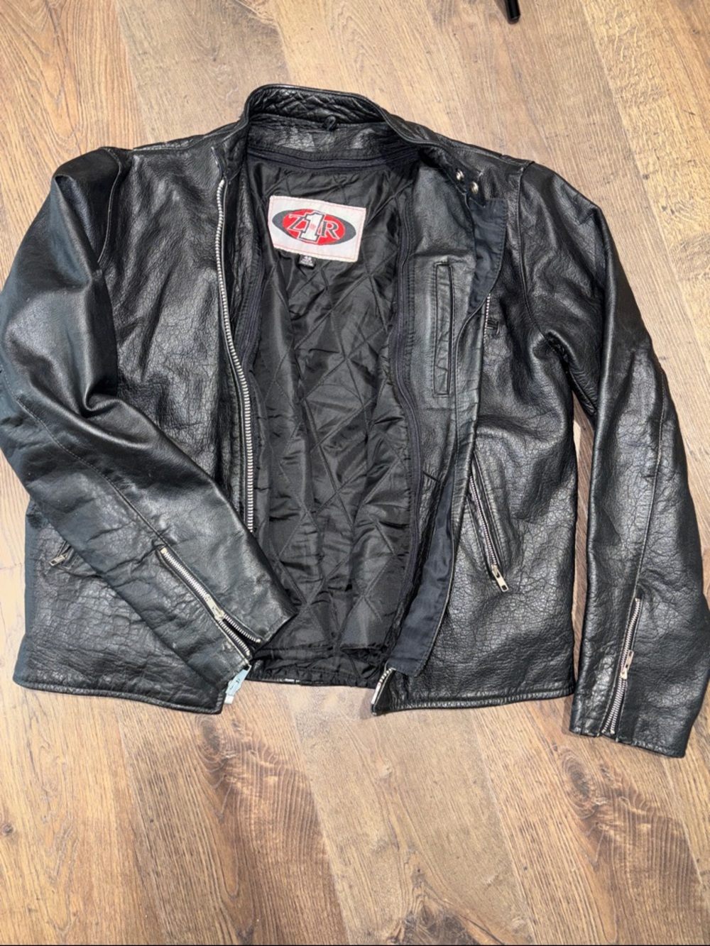 Z1R Men's Black Quilted Lined Leather Jacket. Size 46